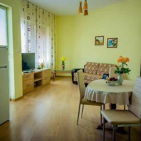 Apartcomplex Ritza Άγιος Κωνσταντίνος και Ελένη Εξωτερικό φωτογραφία
