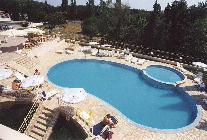 Apartcomplex Ritza Άγιος Κωνσταντίνος και Ελένη Εξωτερικό φωτογραφία