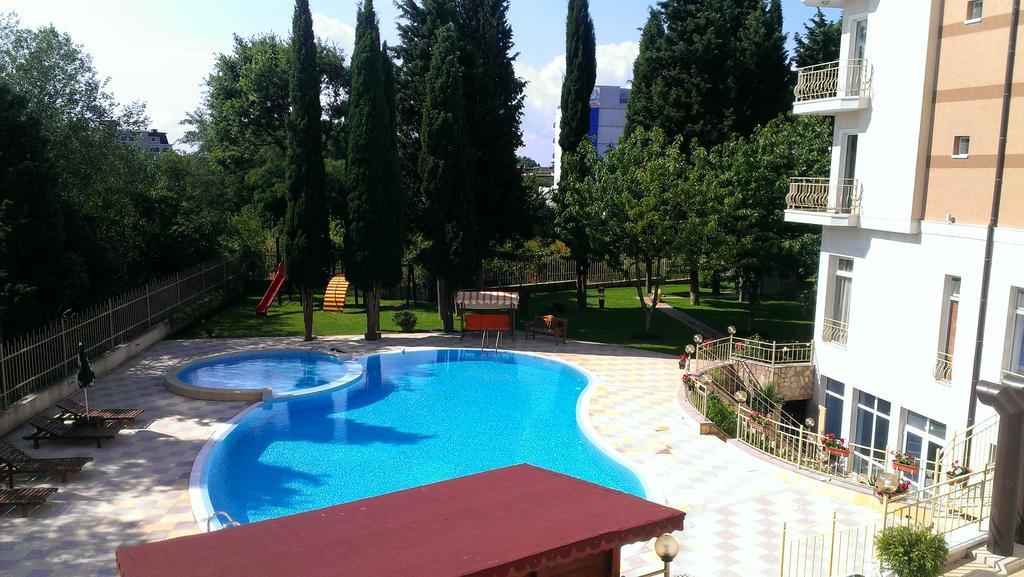 Apartcomplex Ritza Άγιος Κωνσταντίνος και Ελένη Εξωτερικό φωτογραφία