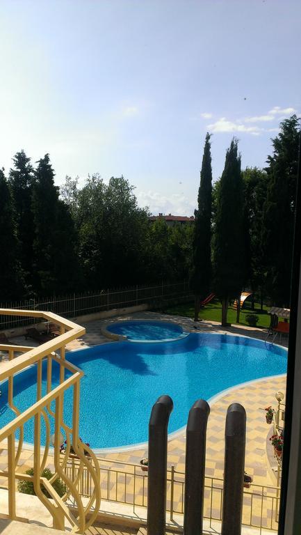 Apartcomplex Ritza Άγιος Κωνσταντίνος και Ελένη Εξωτερικό φωτογραφία
