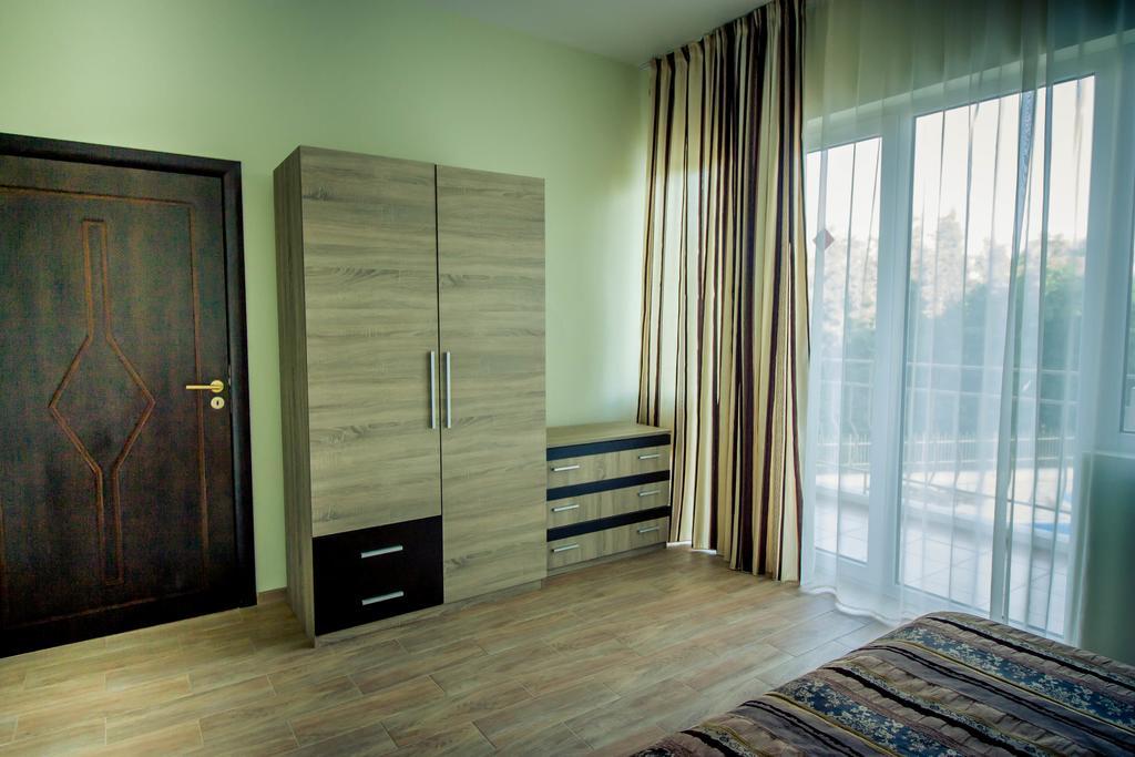 Apartcomplex Ritza Άγιος Κωνσταντίνος και Ελένη Εξωτερικό φωτογραφία