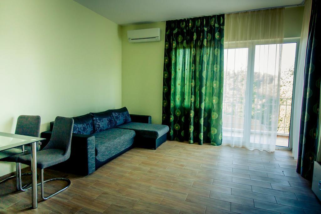 Apartcomplex Ritza Άγιος Κωνσταντίνος και Ελένη Εξωτερικό φωτογραφία