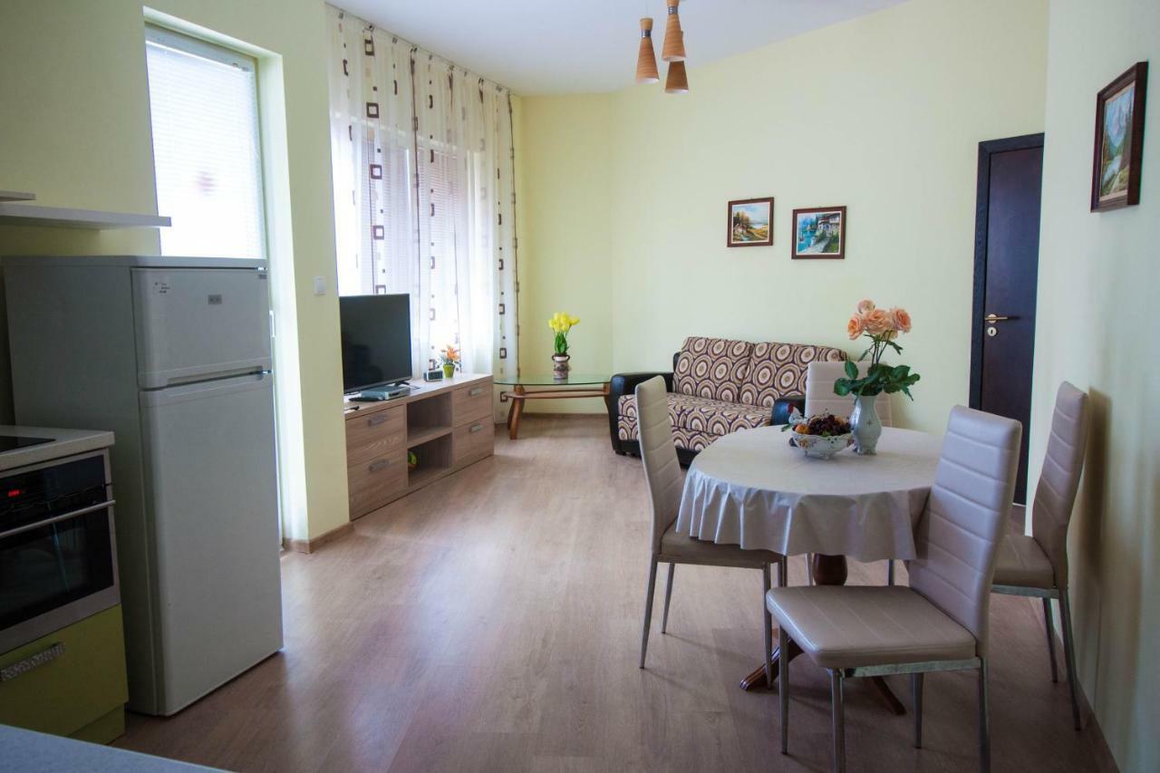 Apartcomplex Ritza Άγιος Κωνσταντίνος και Ελένη Εξωτερικό φωτογραφία